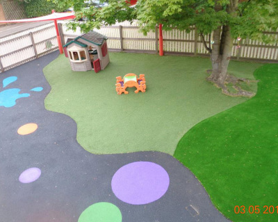large-outdoor-garden-and-play-area